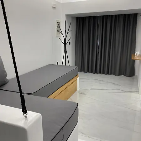 Nikoletta Lägenhetshotell 4*