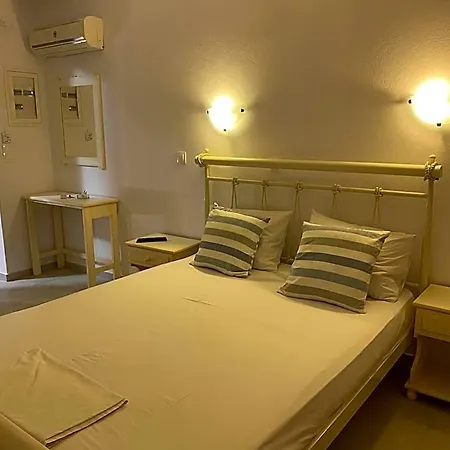 Lägenhetshotell Nikoletta Agios Prokopios (Naxos)