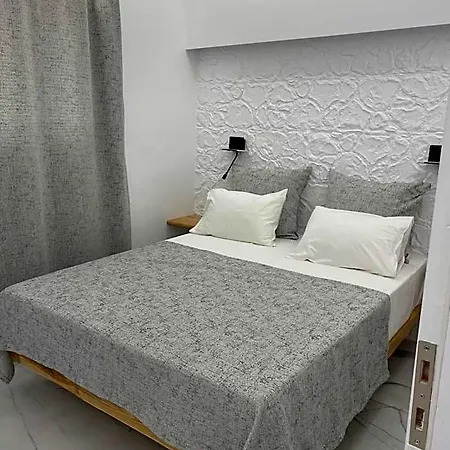 Lägenhetshotell Nikoletta Agios Prokopios (Naxos)