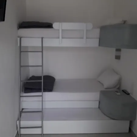 Nikoletta Lägenhetshotell 4*