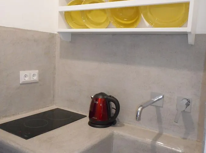 Apartahotel Nikoletta 4*